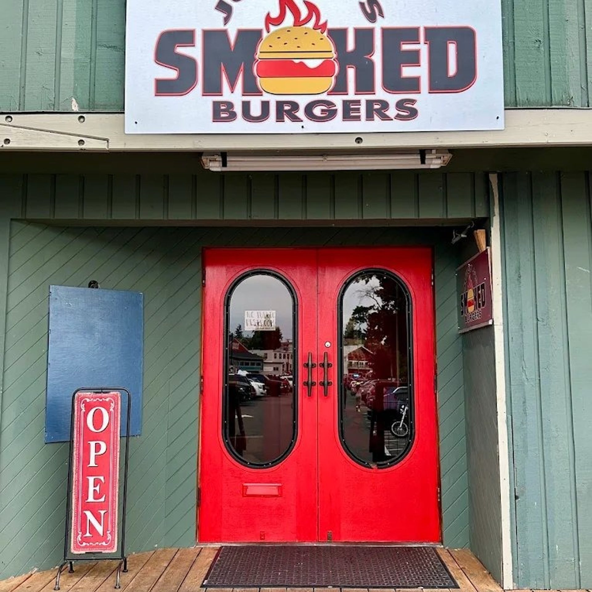 Welcome to Juicy J’s Smoked Burgers 100% Plant Based!