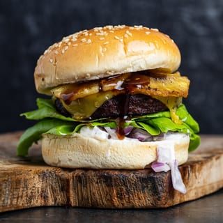 Hawaiian Burger.                                                 “Aloha 🌺”